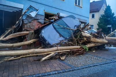 Braunsbach: Ausmass des heftigen Unwetters wird am Montag-Morgen klar - Ortskern voellig zerstoert